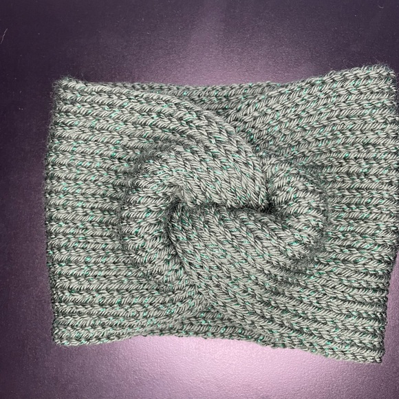 Messy bun ear warmer - Picture 3 of 4